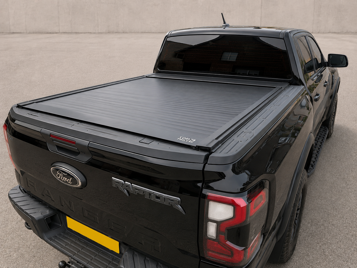 New Shape Raptor MK2 Roll Top Tonneau Cover 