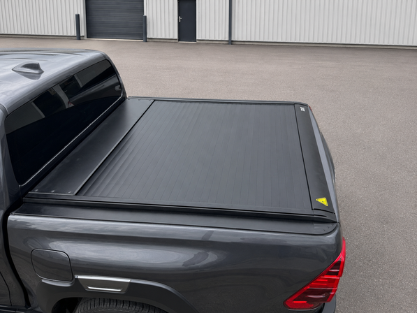 Hilux Roller Bed Cover 
