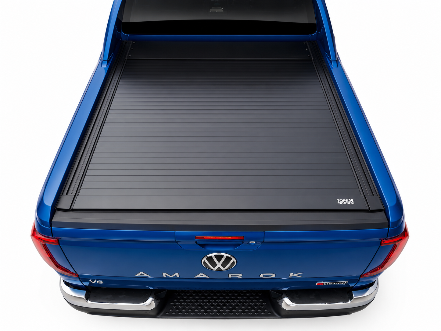 Volkswagen Amarok load cover roller shutter closed view